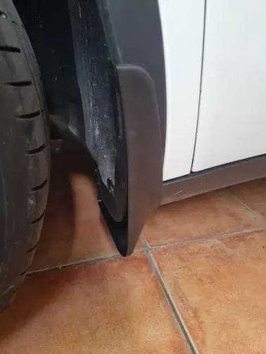 Model Y Carbon Fiber Splash Guard - Tes Accessories