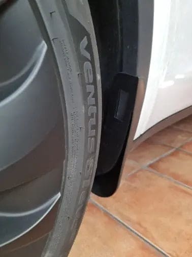 Model Y Carbon Fiber Splash Guard - Tes Accessories