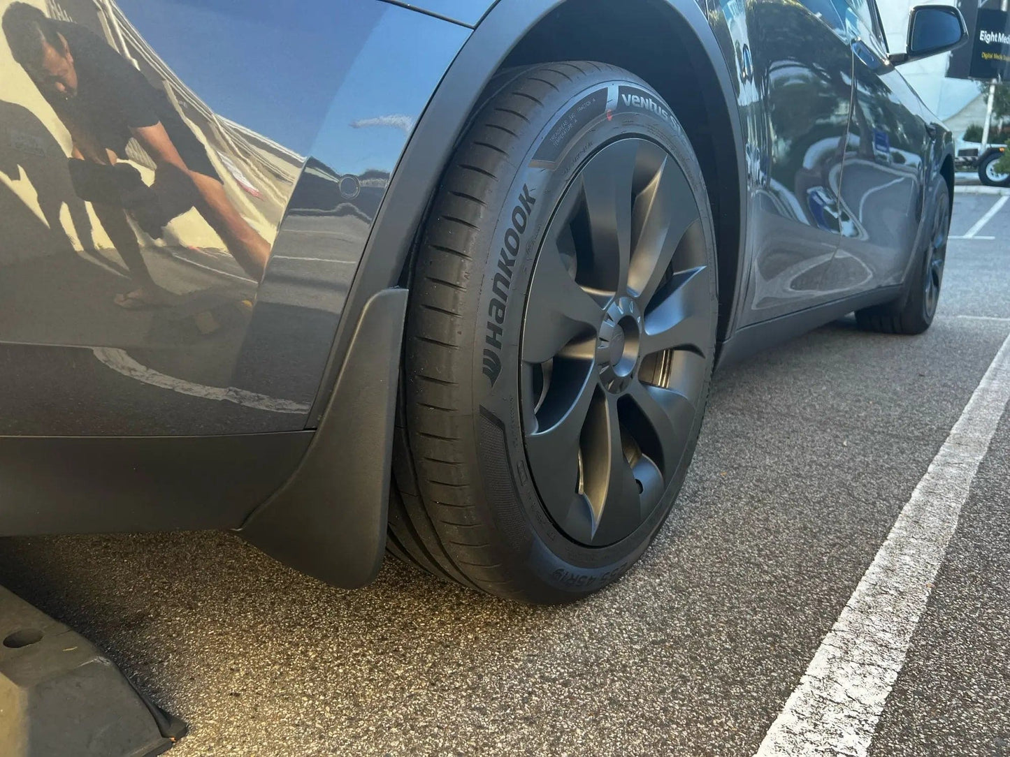 Model Y Carbon Fiber Splash Guard - Tes Accessories