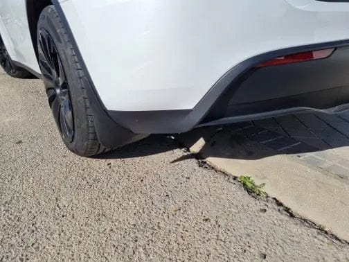 Model 3 Carbon Fiber Splash Guard - Tes Accessories