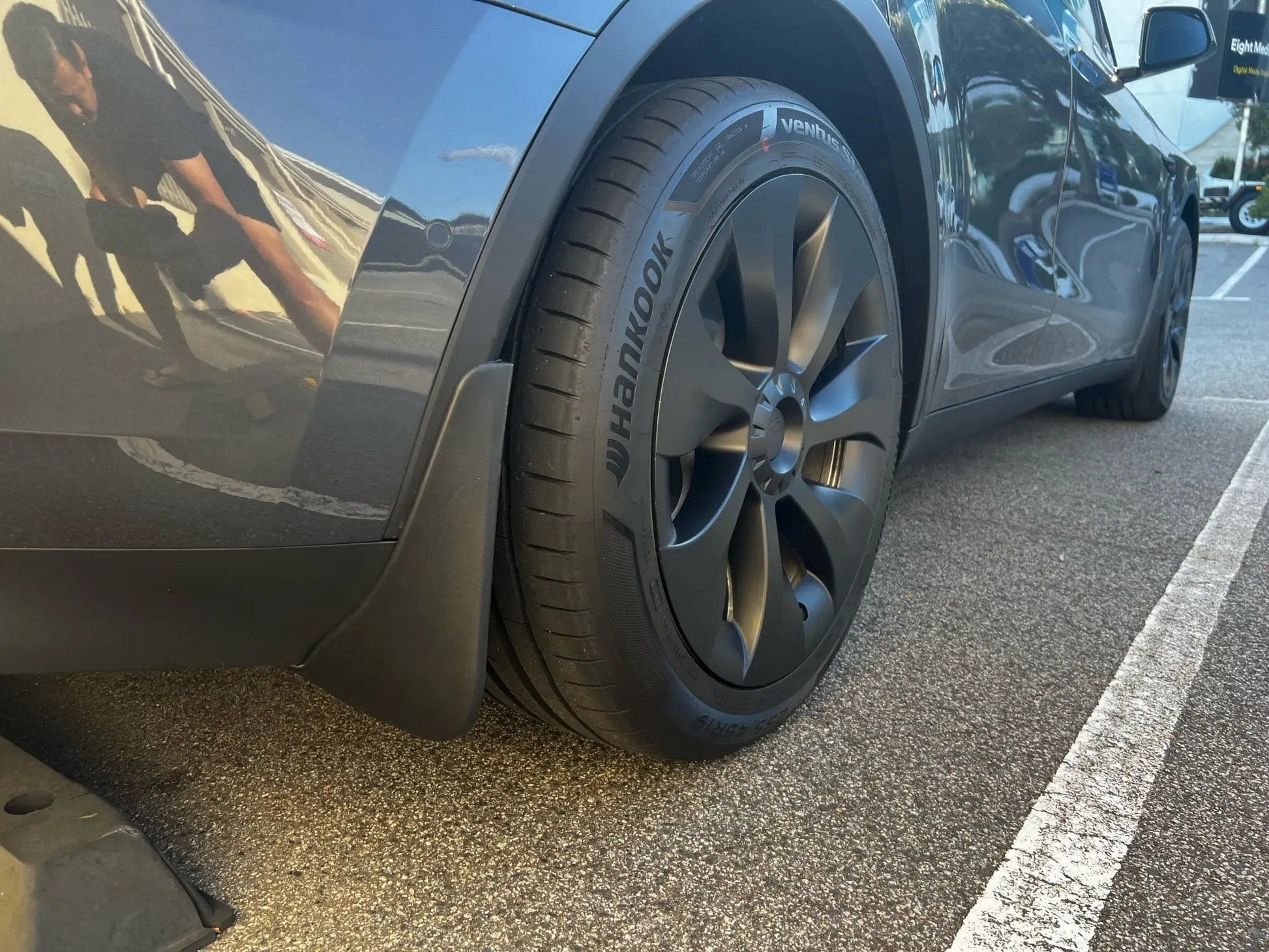 Model Y Carbon Fiber Splash Guard - Tes Accessories
